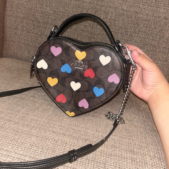Coach Heart Crossbody Purse In Signature Canvas With Heart Print CP022 - Picture 3 of 11